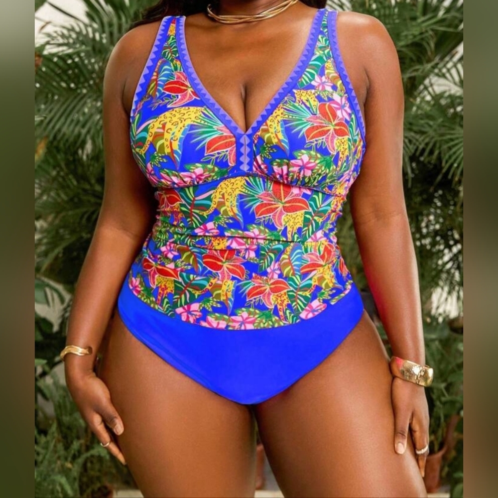 Slaydiva Plus Size Women's V-Neck Tankini